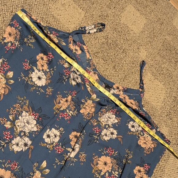 Torrid Women's Blue floral button-front Georgette Boho Cami adjustable straps, - Picture 3 of 8